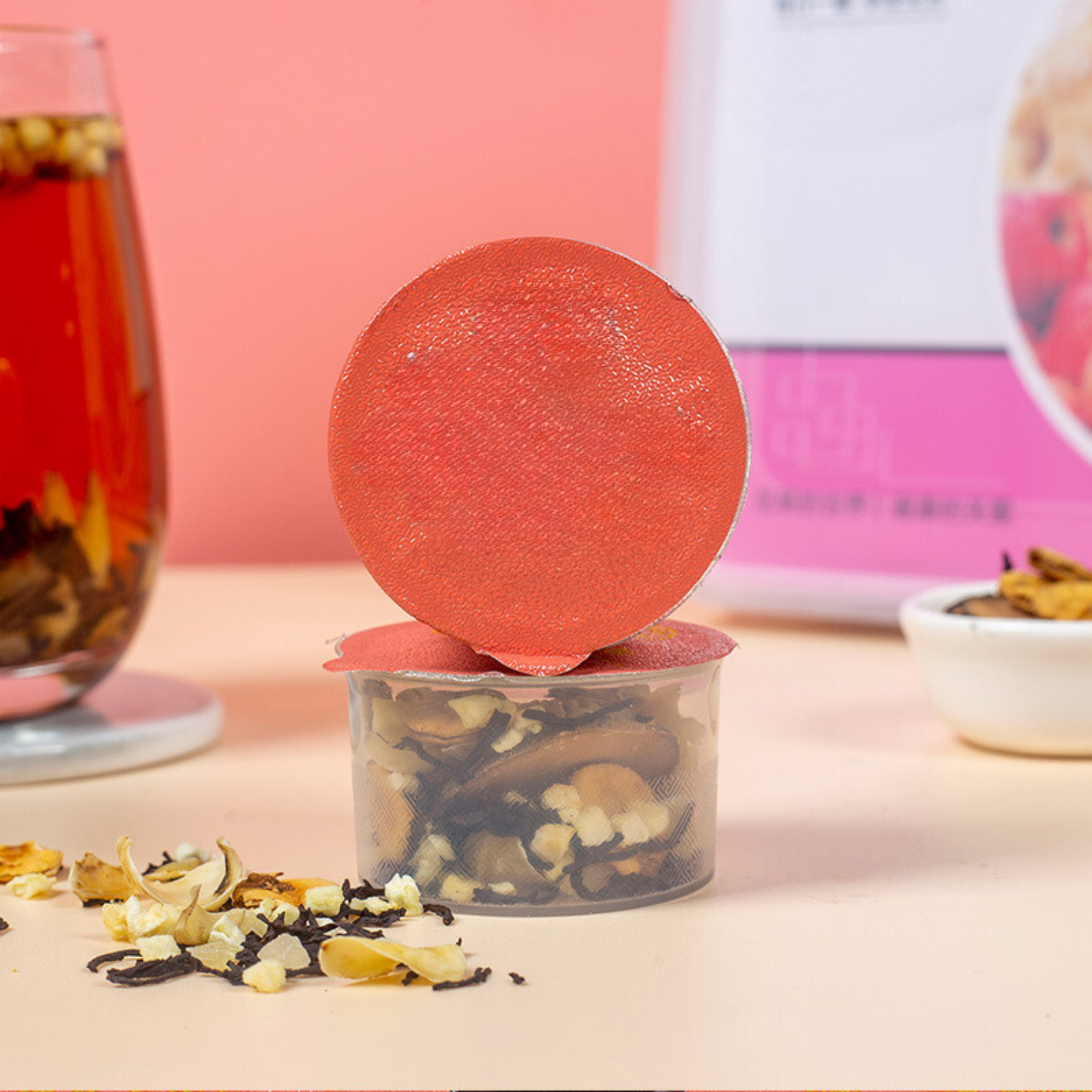 Bebida de material natural de té de hierbas - Té negro de melocotón y miel 180 g (12 g x 15 latas) 